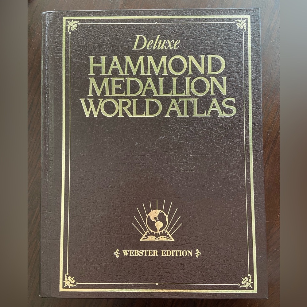 Deluxe HAMMOND Medallion World Atlas Webster Edition 1984 Hard Cover